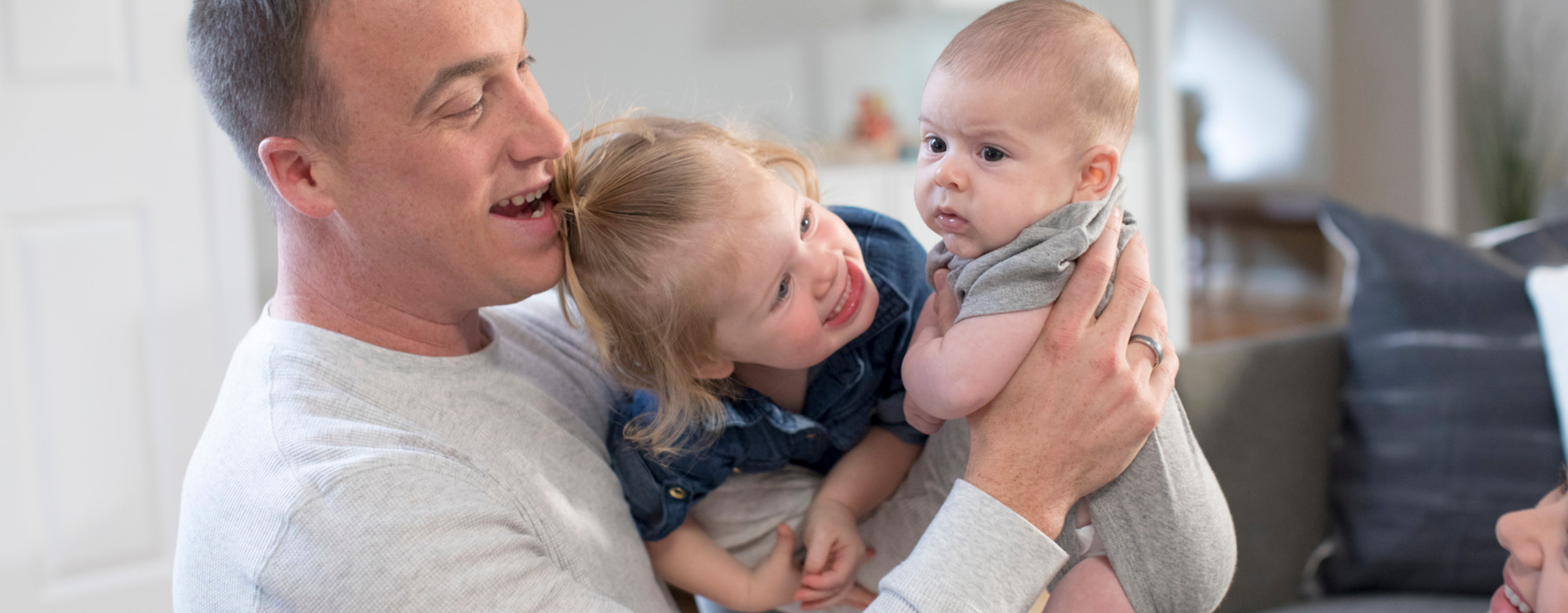 10 Ways Dads & Partners Can Support Breastfeeding – Lansinoh