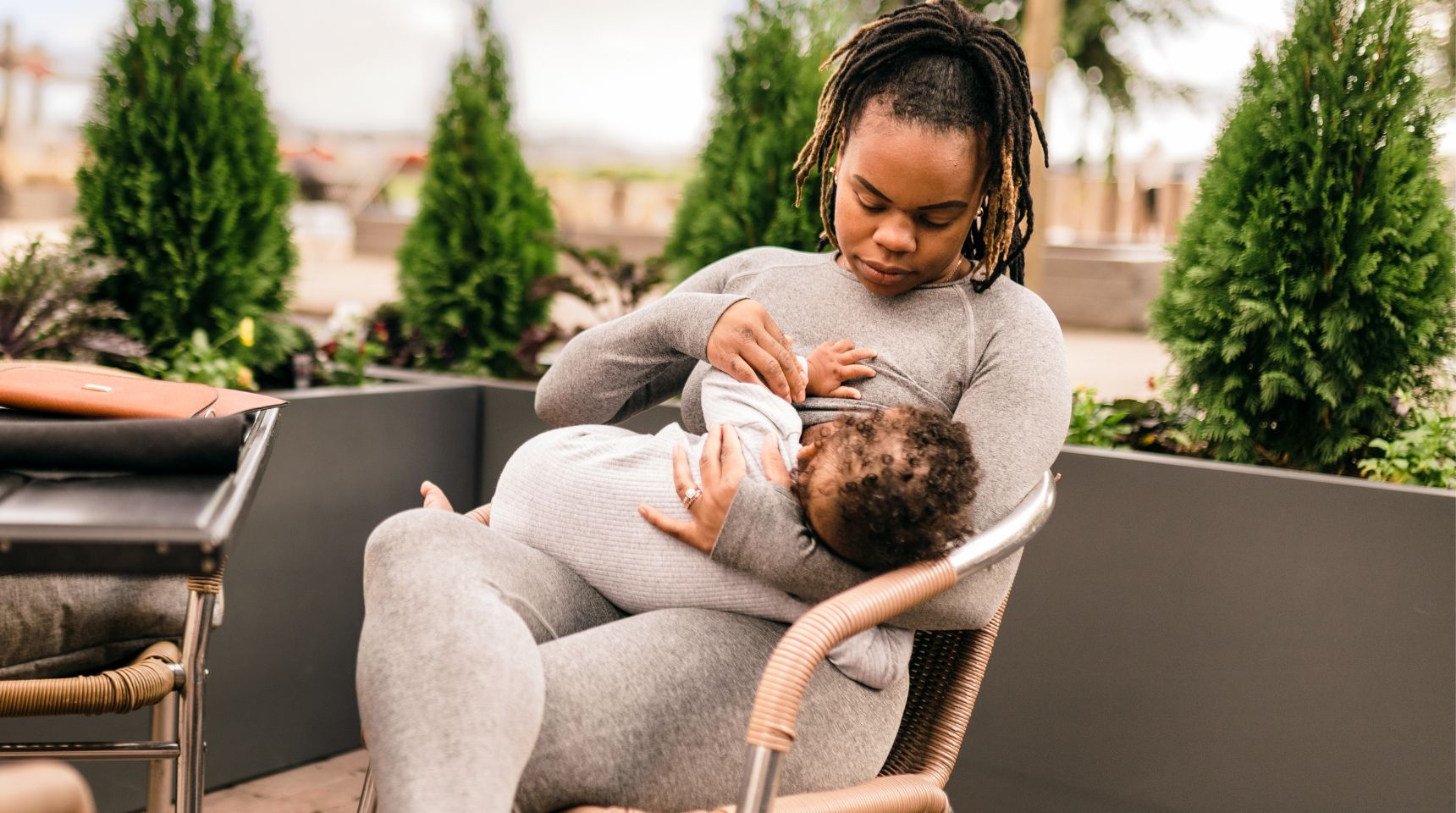 Breastfeeding Positions Lying Down breastfeeding-positions-lying-down